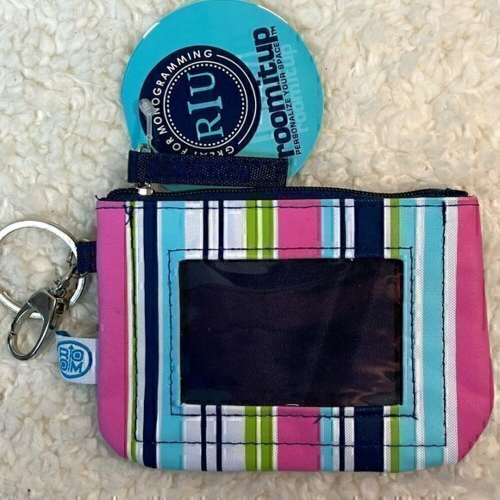 Room It Up ID Case